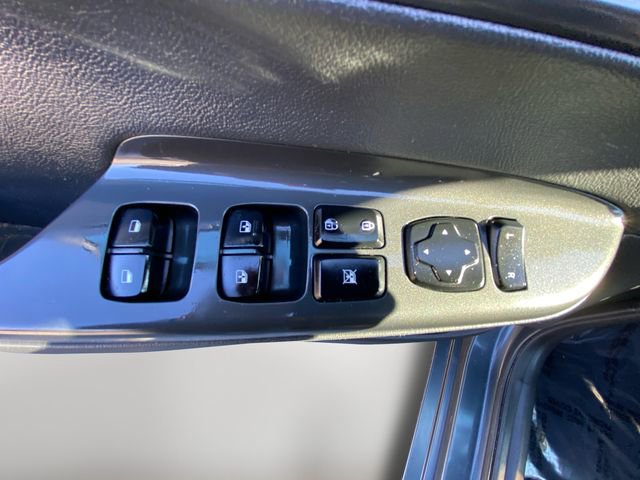 Used 2020 Hyundai Kona Limited image 17