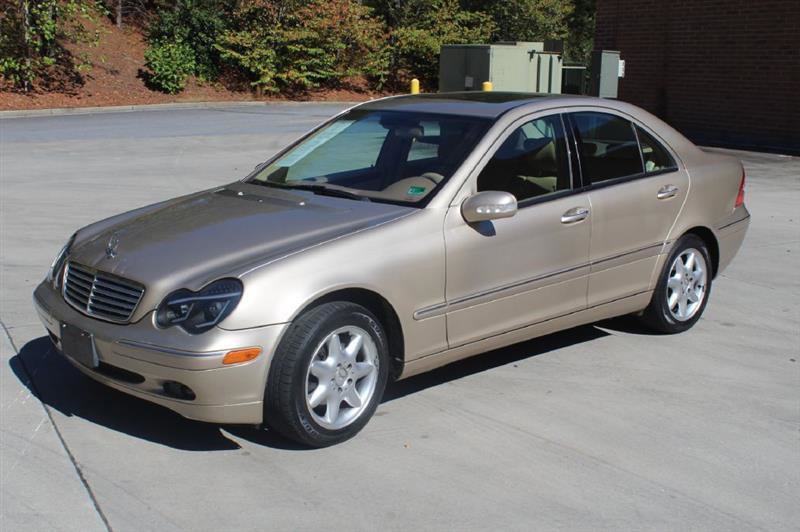 Used 2003 Mercedes-Benz C 240 4MATIC Sedan image 2