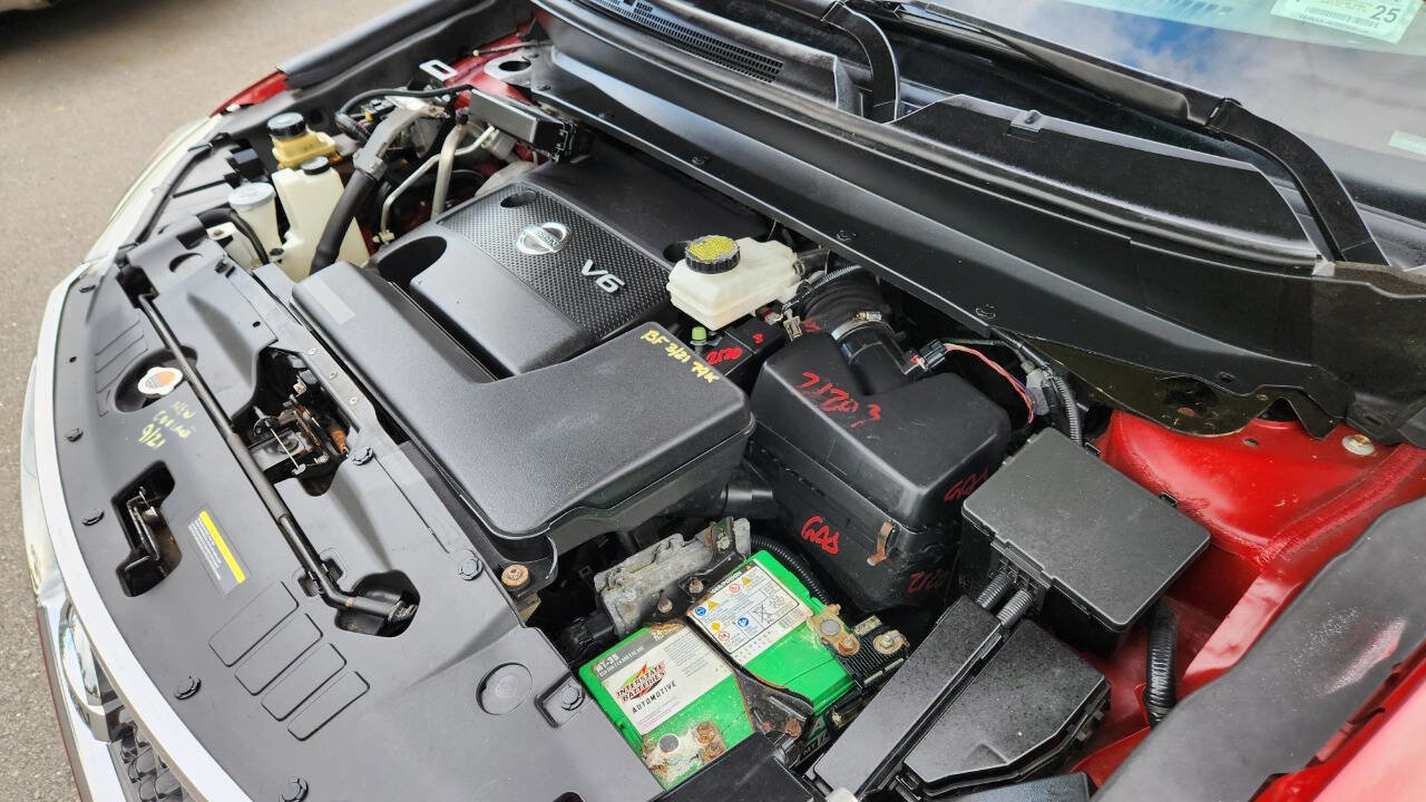 Used 2013 Nissan Pathfinder Platinum w/ Platinum Premium Pkg image 52