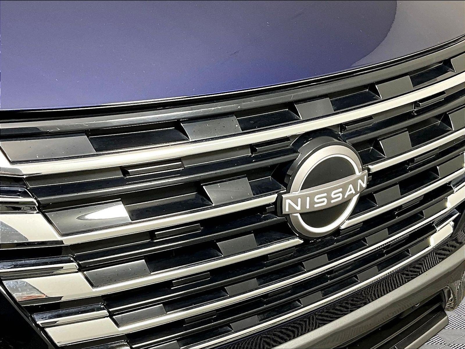 Certified 2025 Nissan Rogue SL AWD/4WD image 32