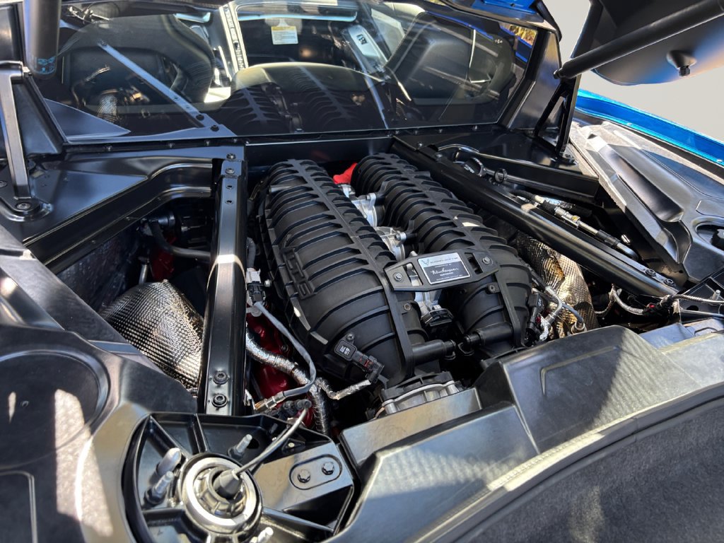 Used 2025 Chevrolet Corvette Z06 RWD image 19