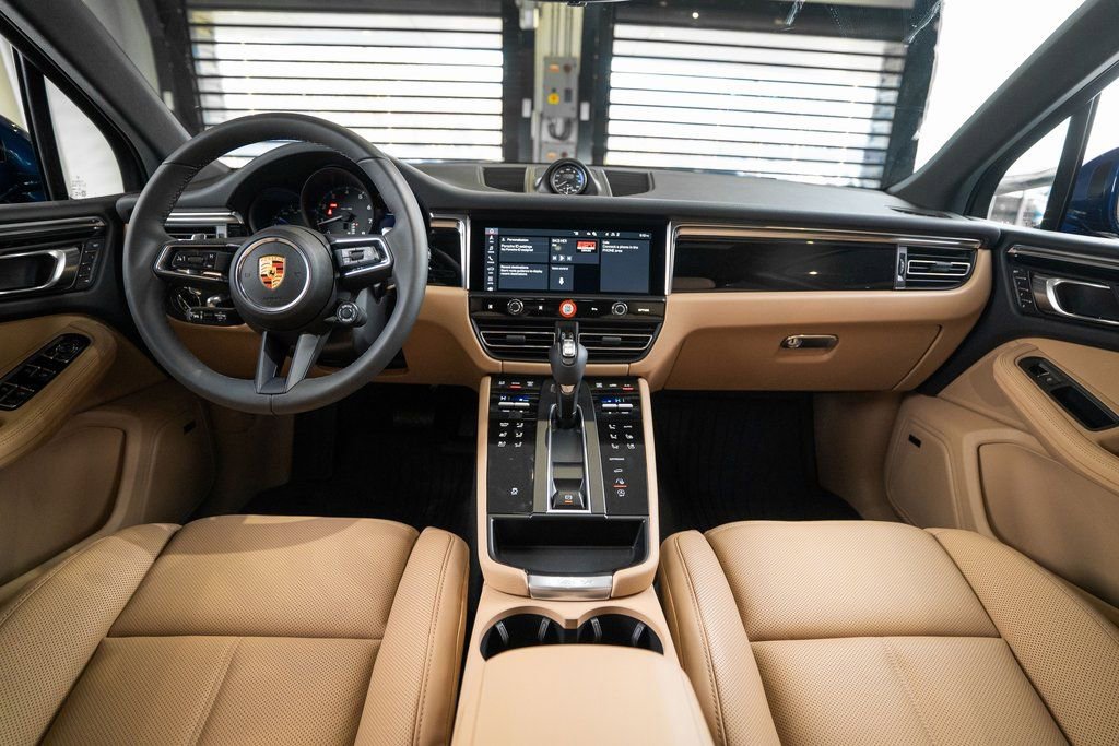New 2026 Porsche Macan AWD/4WD image 15