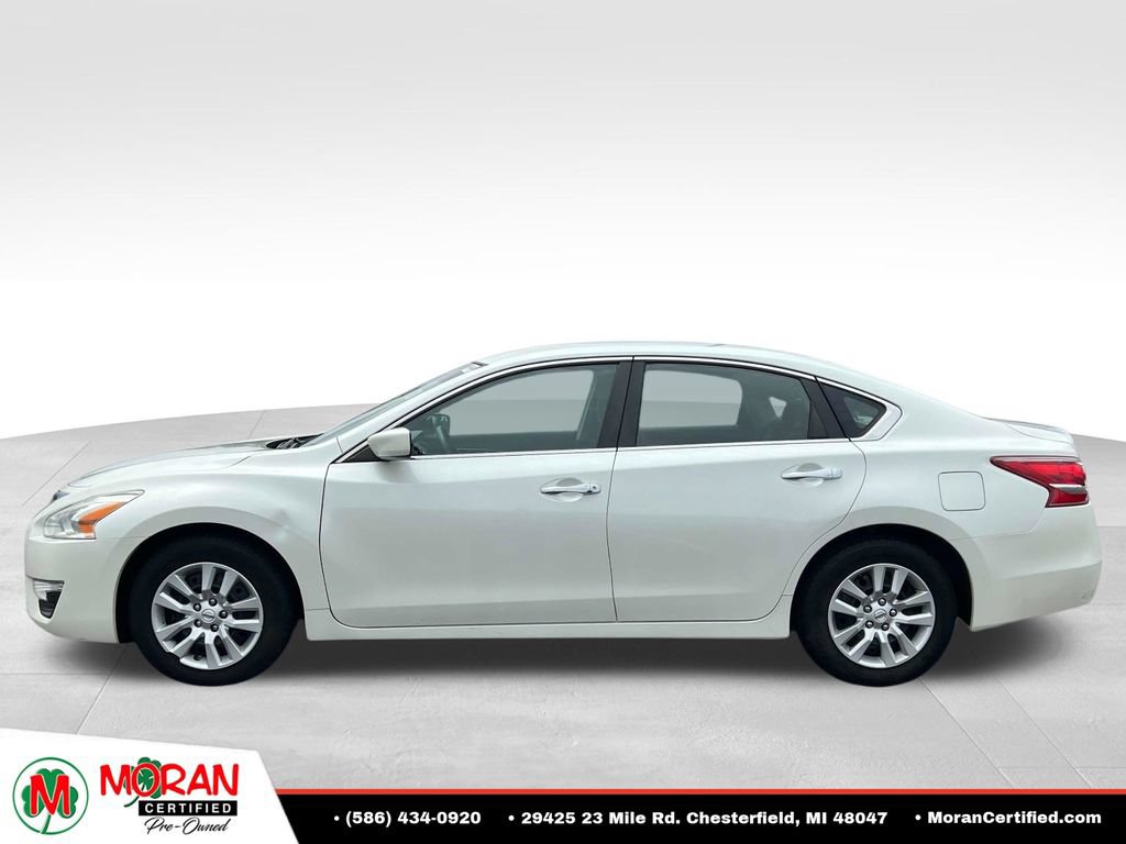 Used 2013 Nissan Altima 2.5 FWD image 2