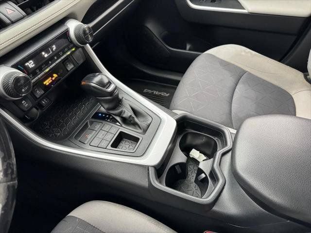 Certified 2019 Toyota RAV4 XLE w/ Convenience Package AWD/4WD image 79