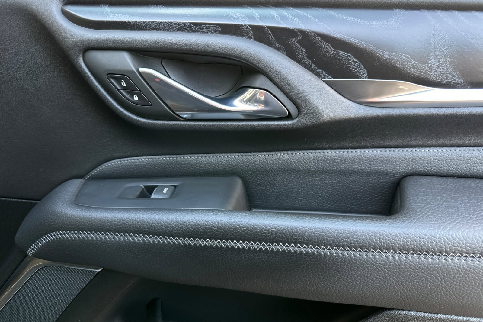 Used 2021 GMC Yukon XL Denali w/ LPO, Illumination Package image 21