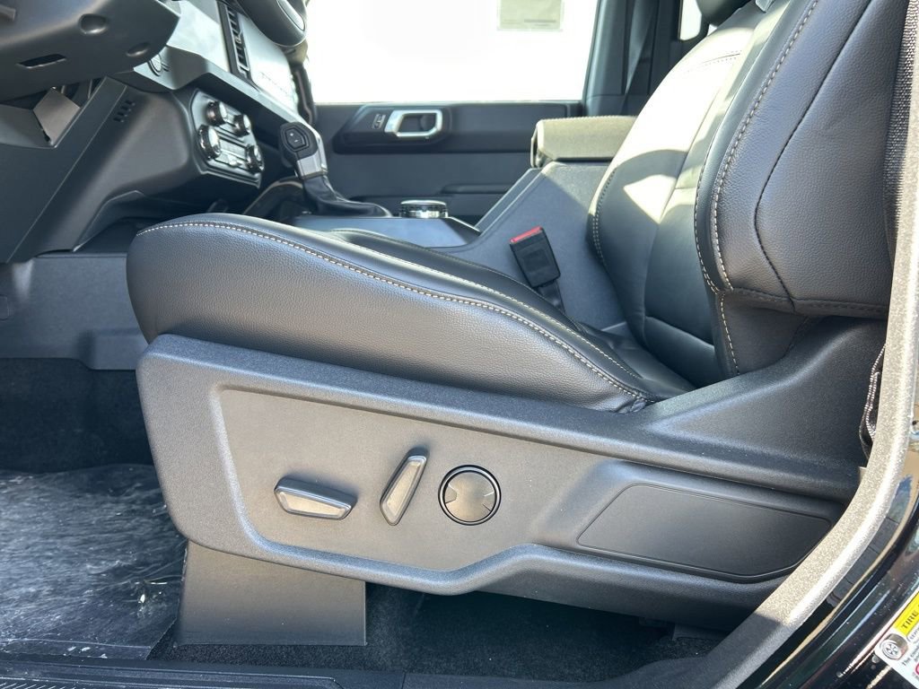 New 2025 Ford Bronco Badlands image 23