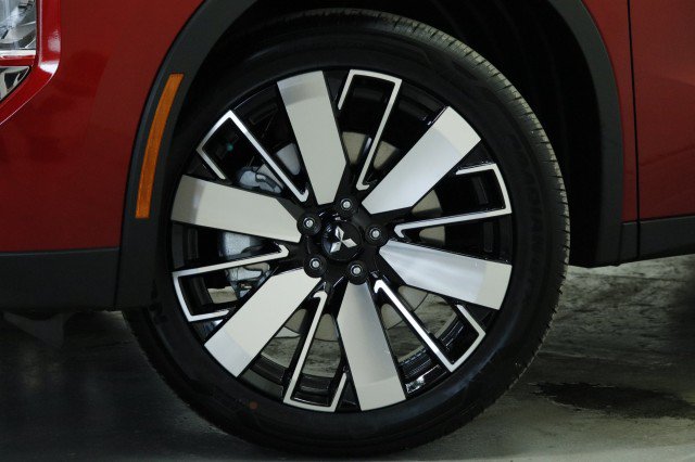 New 2026 Mitsubishi Outlander SE FWD image 3