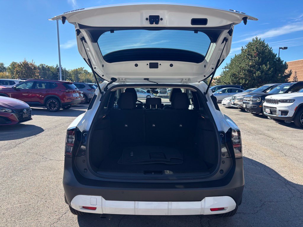 Certified 2026 Nissan Kicks SV w/ SV Premium Package AWD/4WD image 9