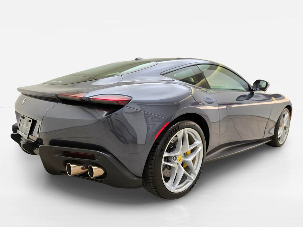Used 2021 Ferrari Roma RWD image 9