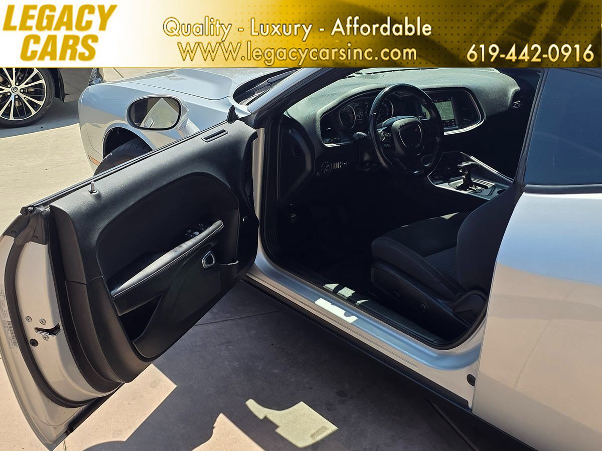 Used 2019 Dodge Challenger GT w/ Performance Handling Group RWD image 40