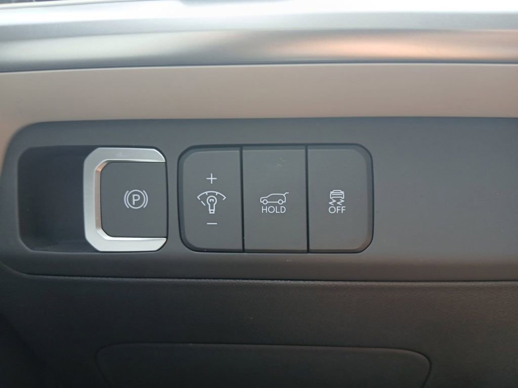 Certified 2025 Hyundai Santa Fe SEL FWD image 18