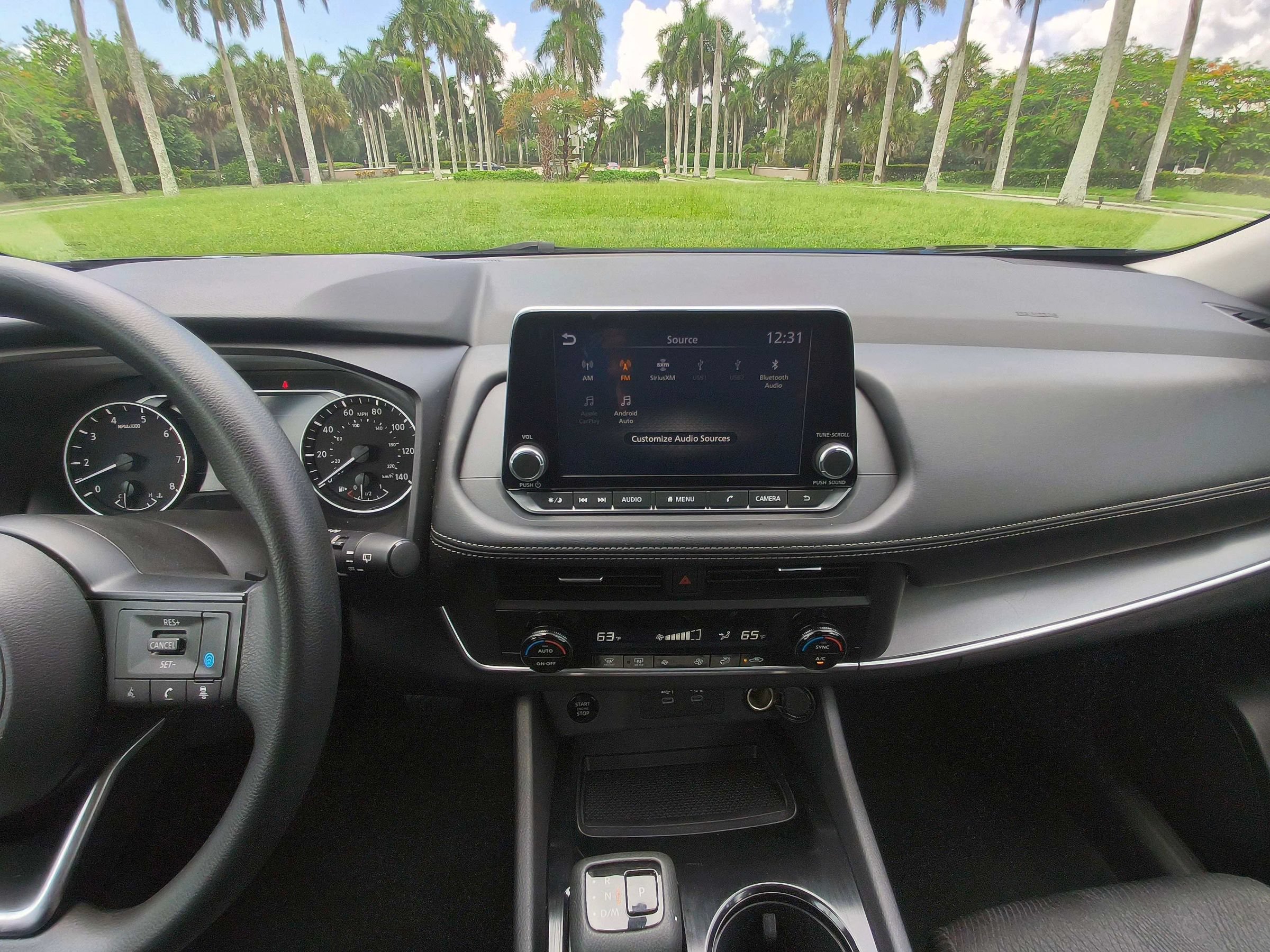 Used 2024 Nissan Rogue SV FWD image 10