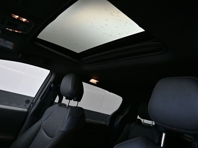 Used 2022 Toyota Sienna XSE AWD/4WD image 16