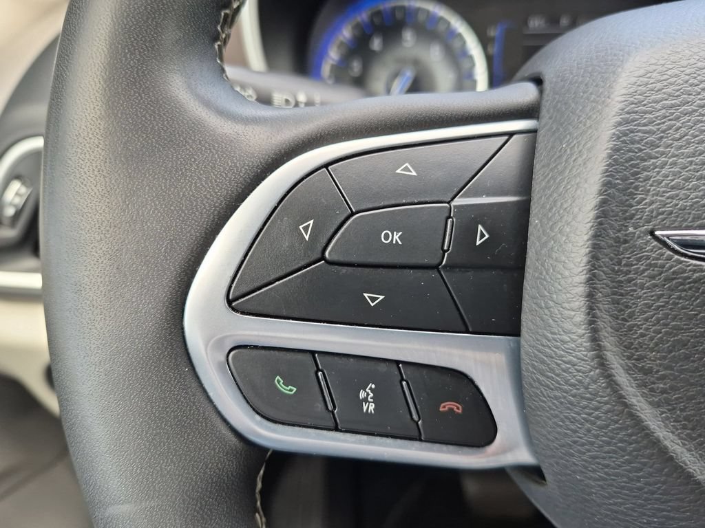 Used 2023 Chrysler Voyager LX FWD image 20