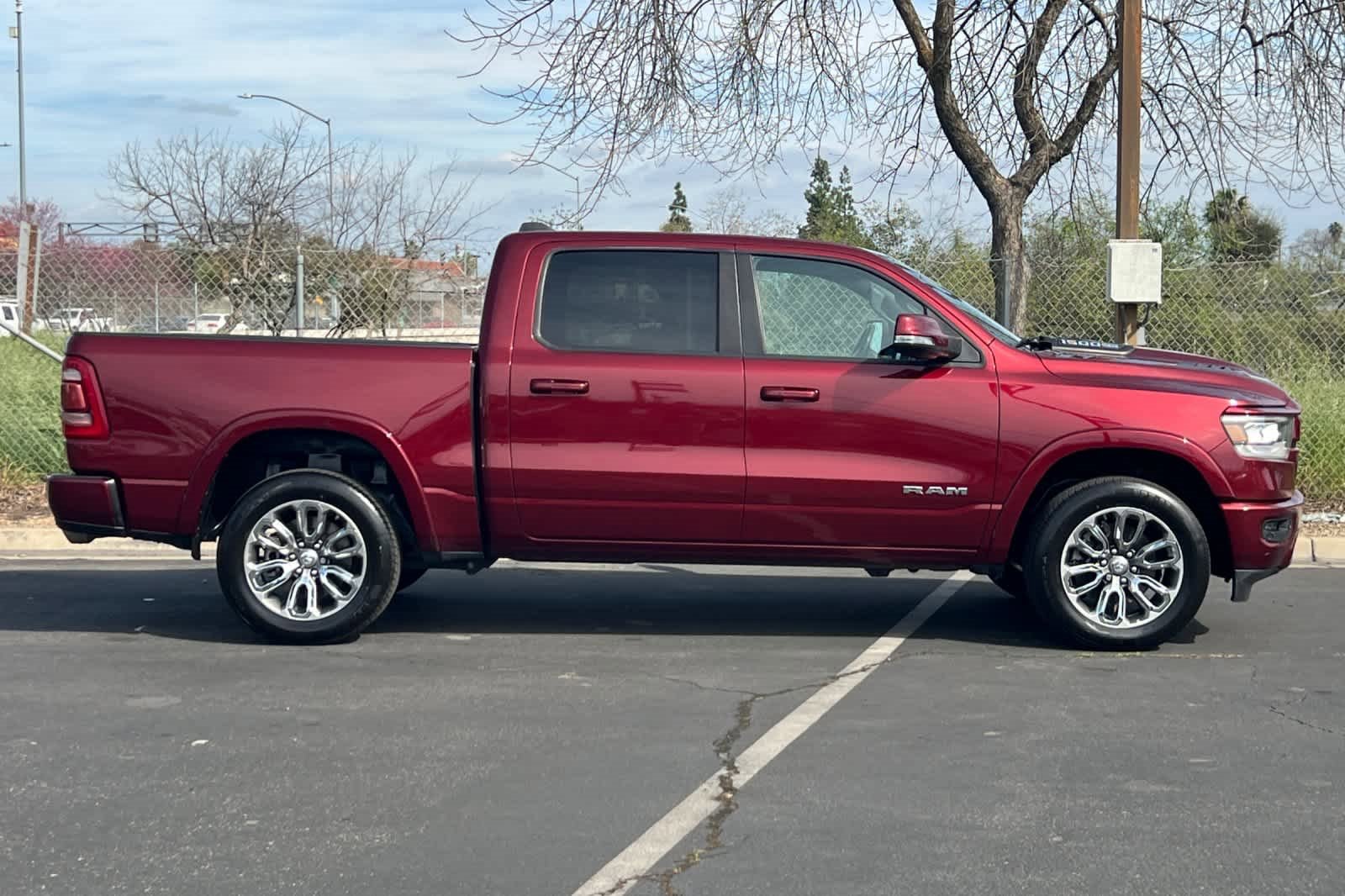 Used 2019 RAM 1500 Laramie w/ Sport Appearance Package image 12