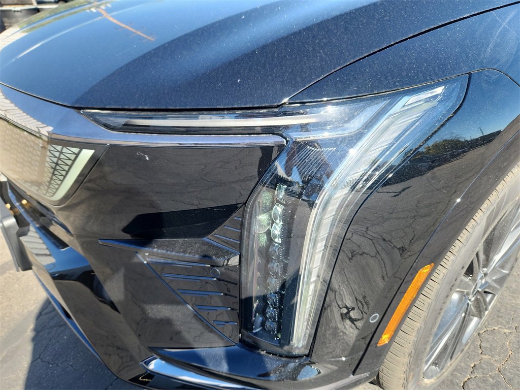 New 2025 Cadillac Optiq Sport 2 image 5