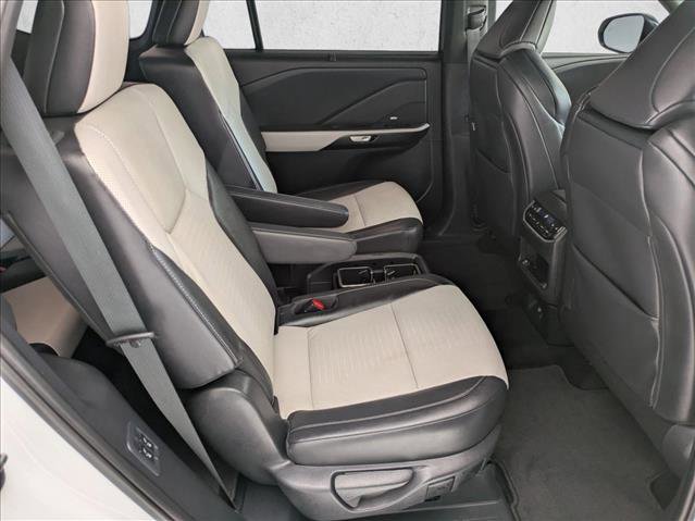 Used 2025 Lexus TX 500h AWD w/ Technology Package image 18