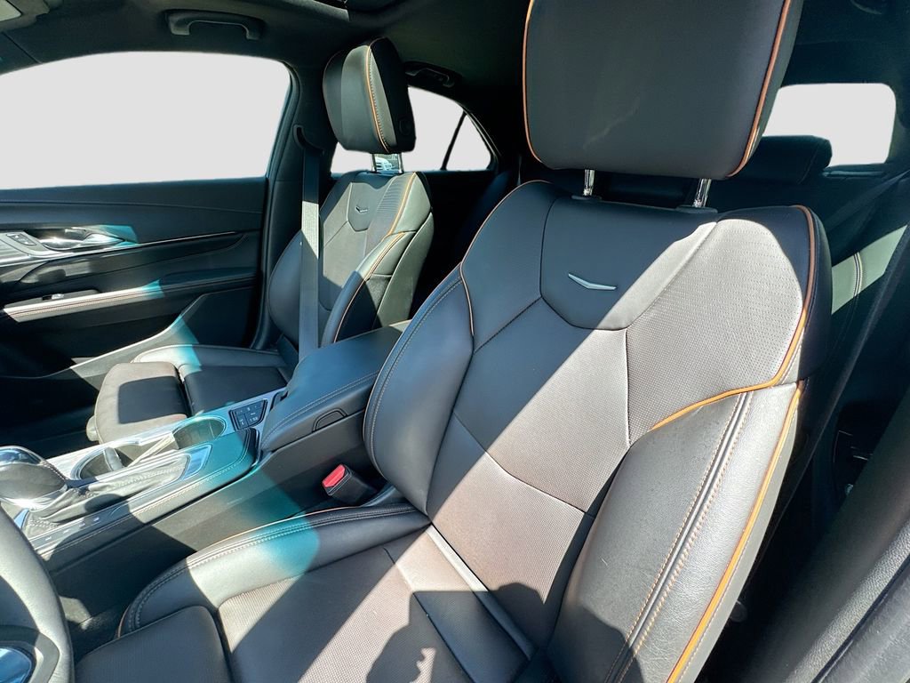 Used 2025 Cadillac CT4 Sport RWD image 18