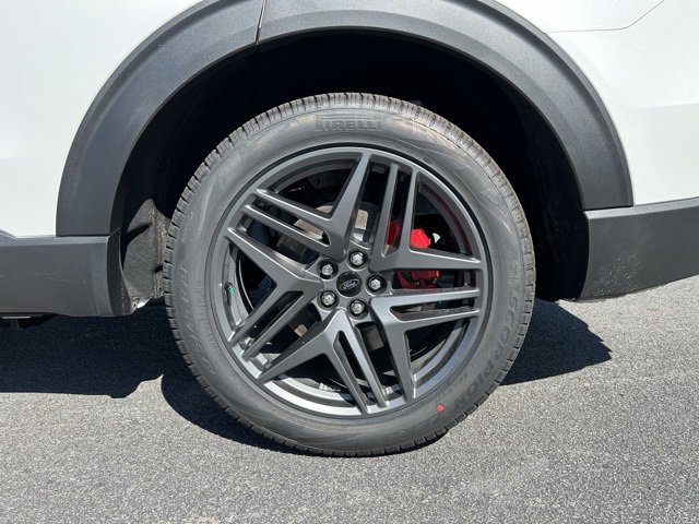 New 2025 Ford Explorer ST image 36