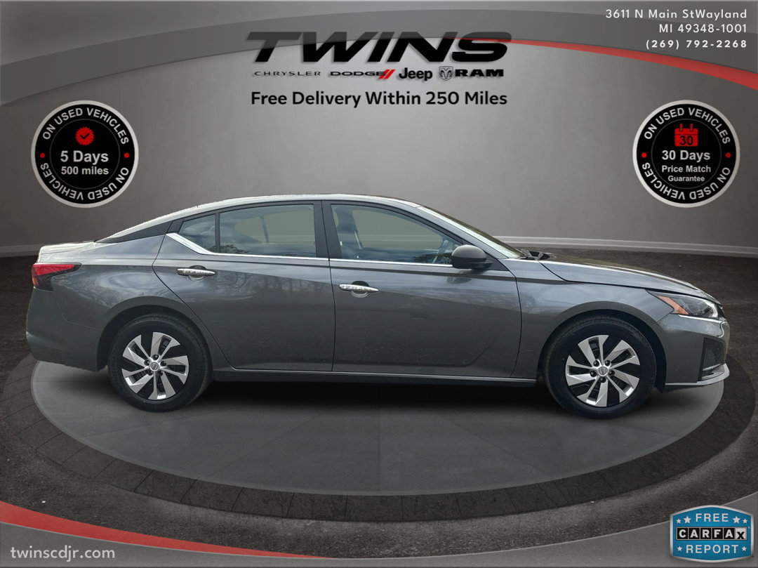 Used 2025 Nissan Altima 2.5 S image 2