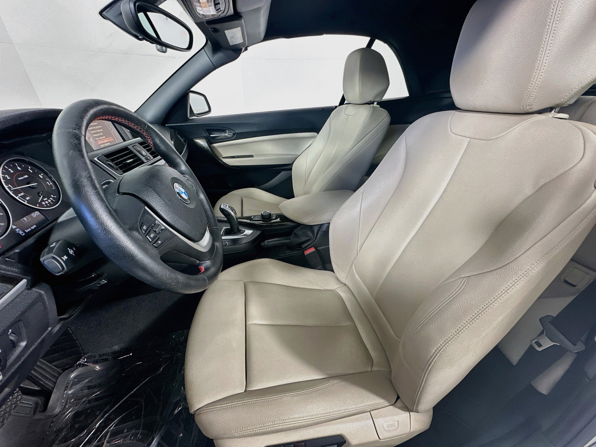 Used 2016 BMW 228i xDrive Convertible AWD/4WD image 19