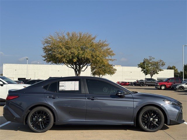 New 2026 Toyota Camry SE w/ Convenience Package FWD image 3