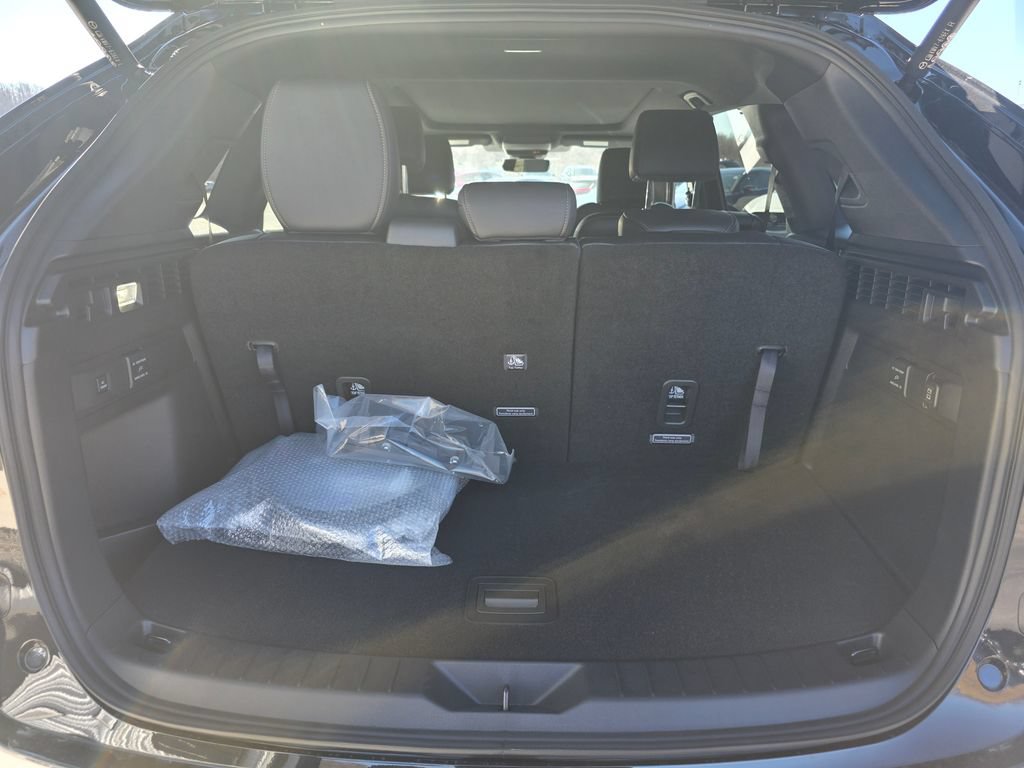 New 2026 MAZDA CX-90 Plug-In Hybrid w/ Premium Plus AWD/4WD image 8