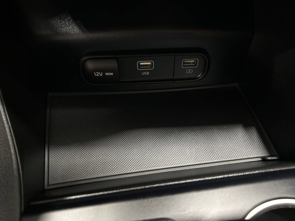 Used 2022 Kia K5 LXS image 24