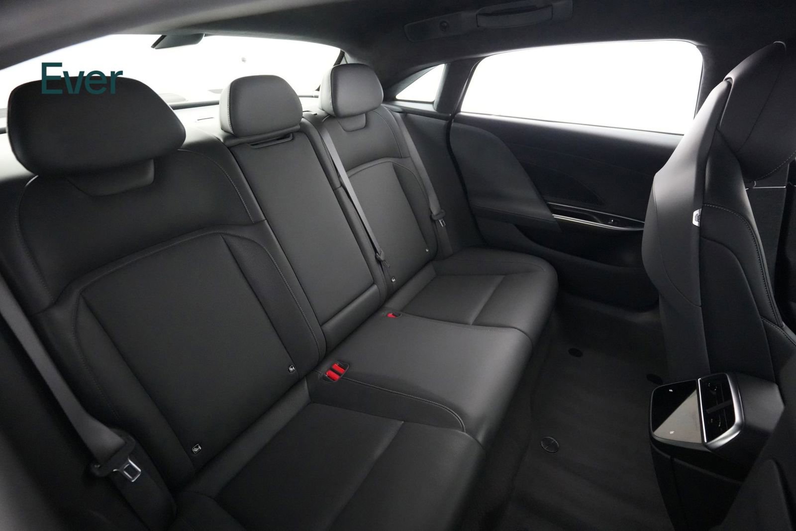 Used 2023 Lucid Air Pure AWD/4WD image 5