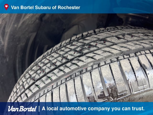 Certified 2025 Subaru Forester Touring AWD/4WD image 10