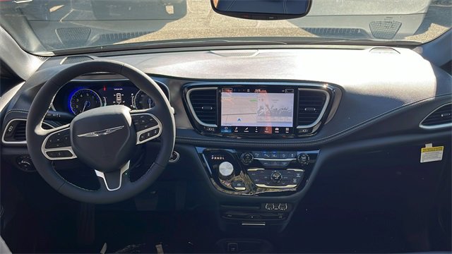 New 2025 Chrysler Pacifica Select image 39