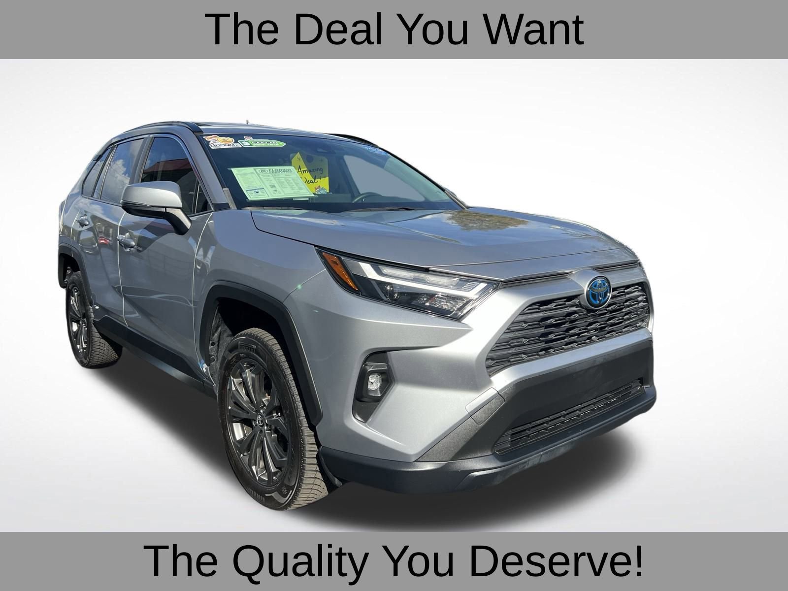 Used 2022 Toyota RAV4 XLE Premium image 1
