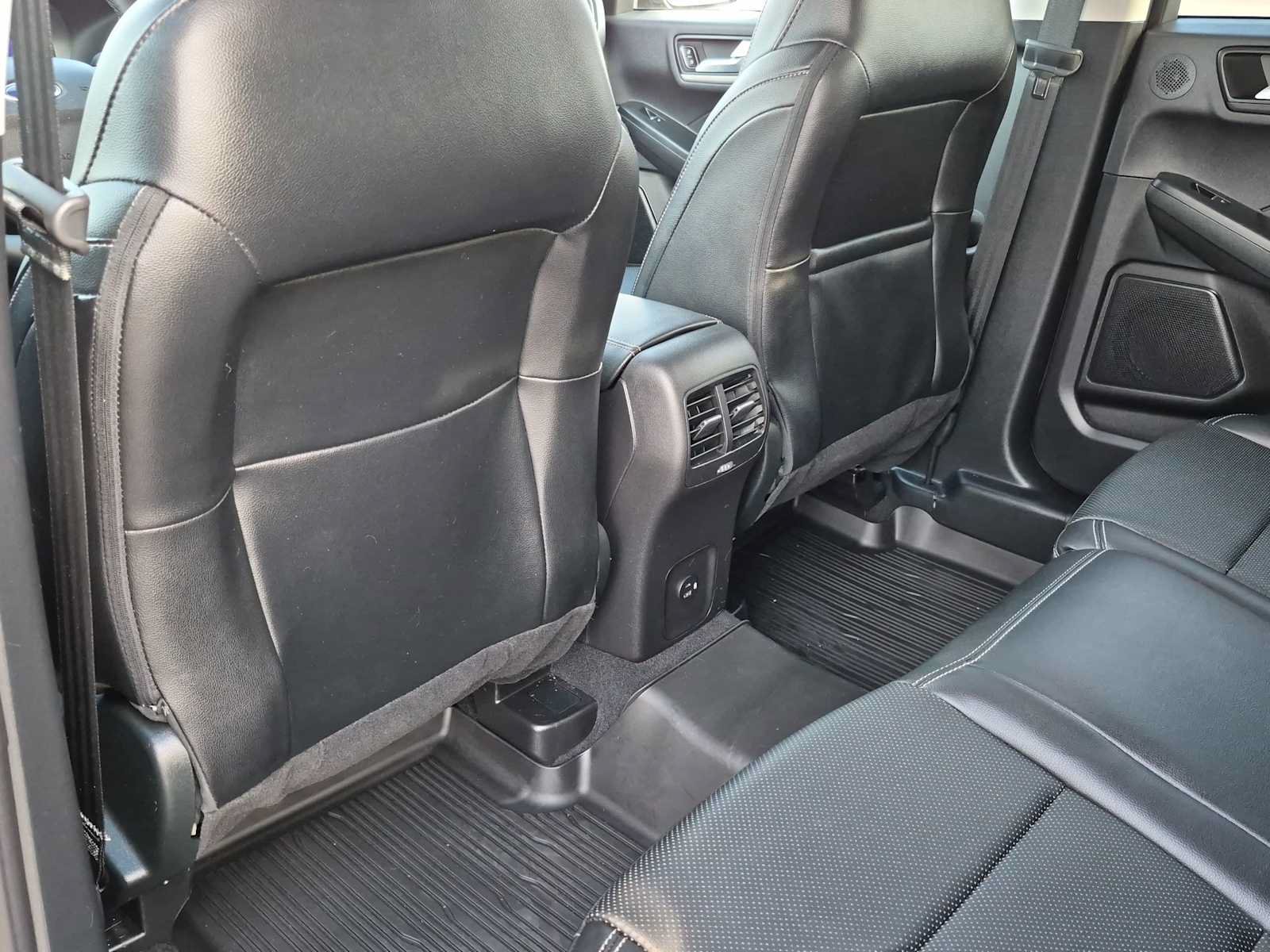 Used 2022 Ford Escape SEL w/ Technology Package AWD/4WD image 17
