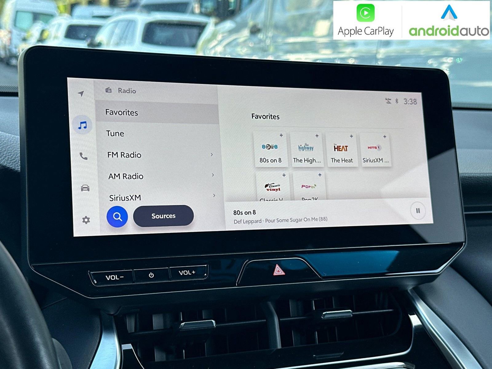 Used 2024 Toyota Venza XLE AWD/4WD image 19