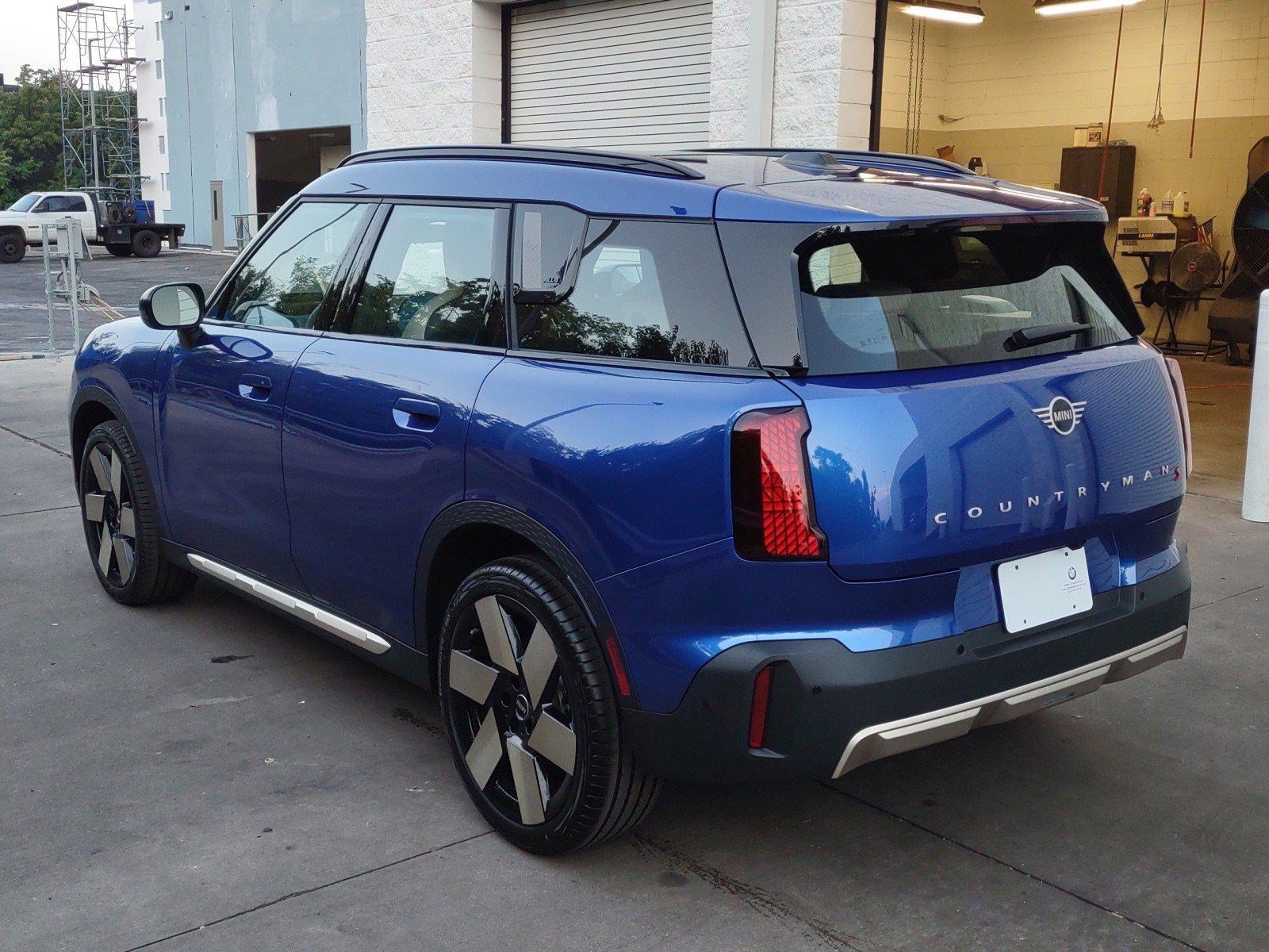 Used 2025 MINI Cooper Countryman S image 3