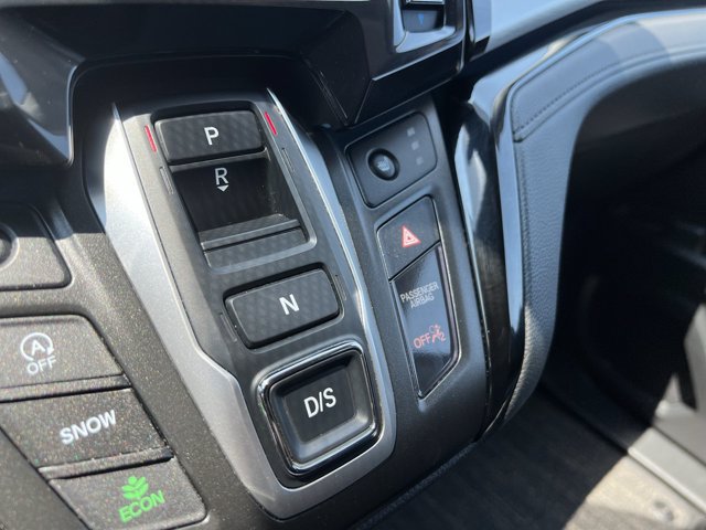 Used 2024 Honda Odyssey Touring image 16