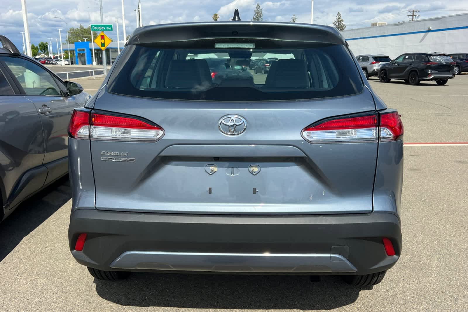 Used 2024 Toyota Corolla Cross L FWD image 5