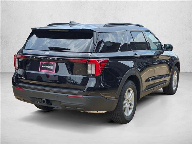 New 2026 Ford Explorer Active RWD image 2