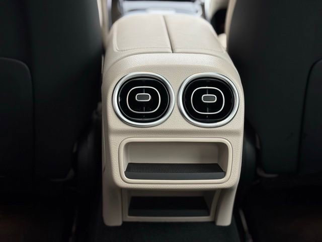 Certified 2023 Mercedes-Benz C 300 4MATIC Sedan image 42