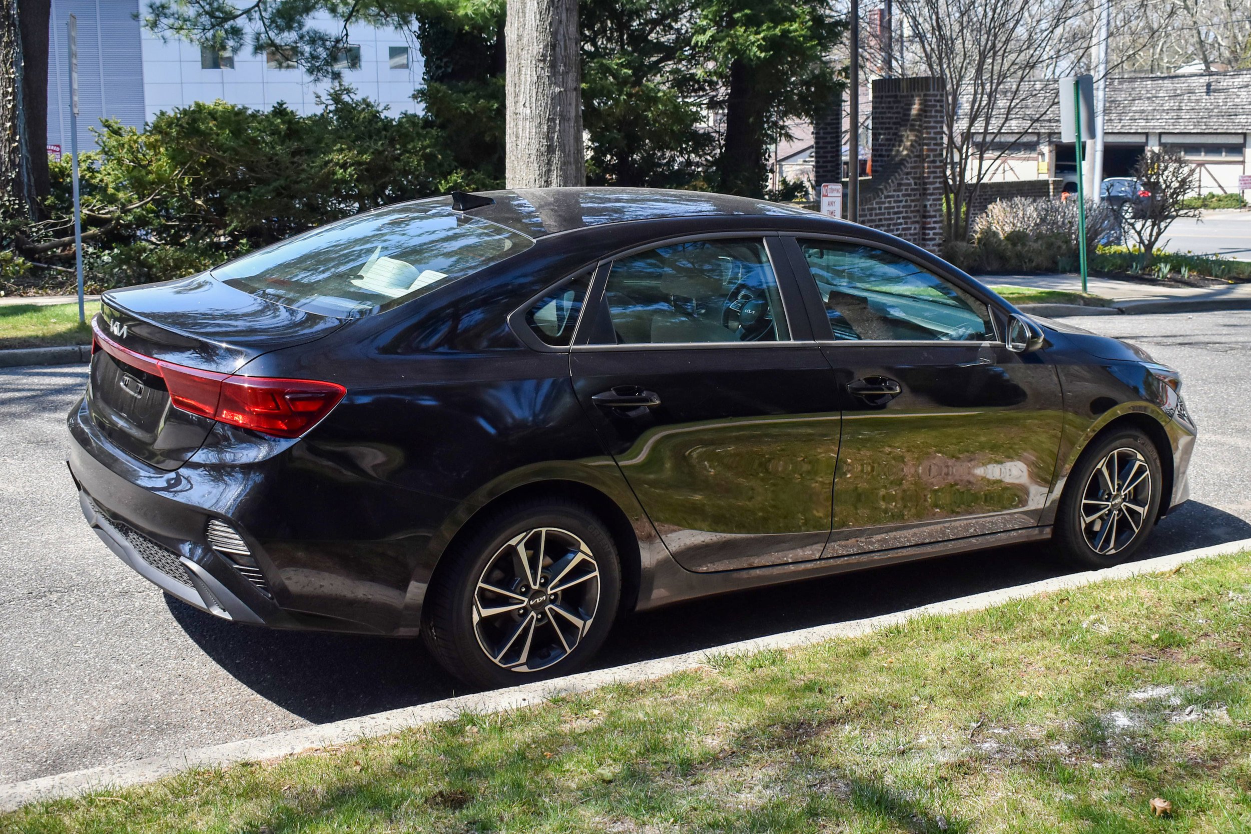 Used 2022 Kia Forte LXS FWD image 8