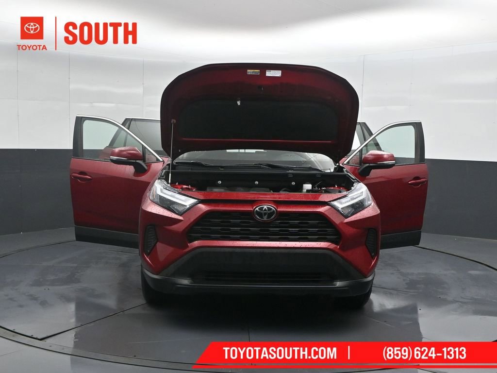 Used 2025 Toyota RAV4 XLE image 55