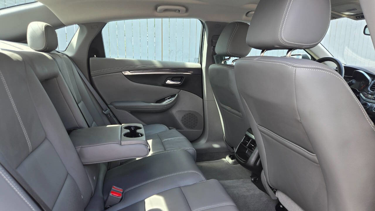 Used 2017 Chevrolet Impala LT w/ Leather Package image 18