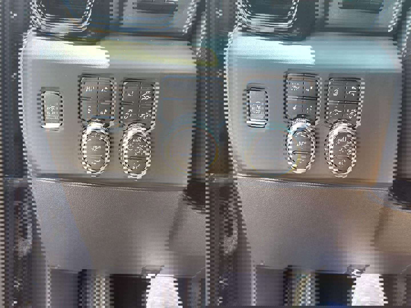 Used 2024 GMC Sierra 1500 AT4X image 21