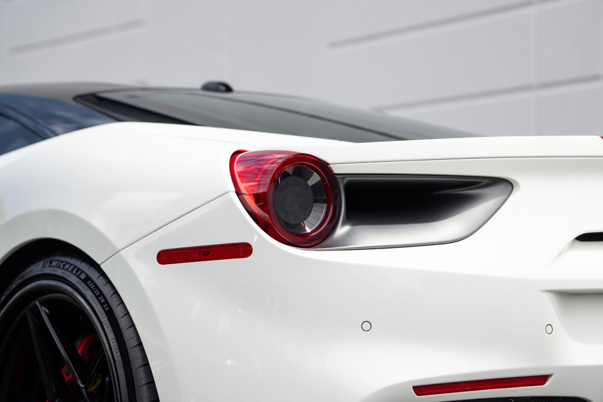 Used 2016 Ferrari 488 GTB RWD image 27
