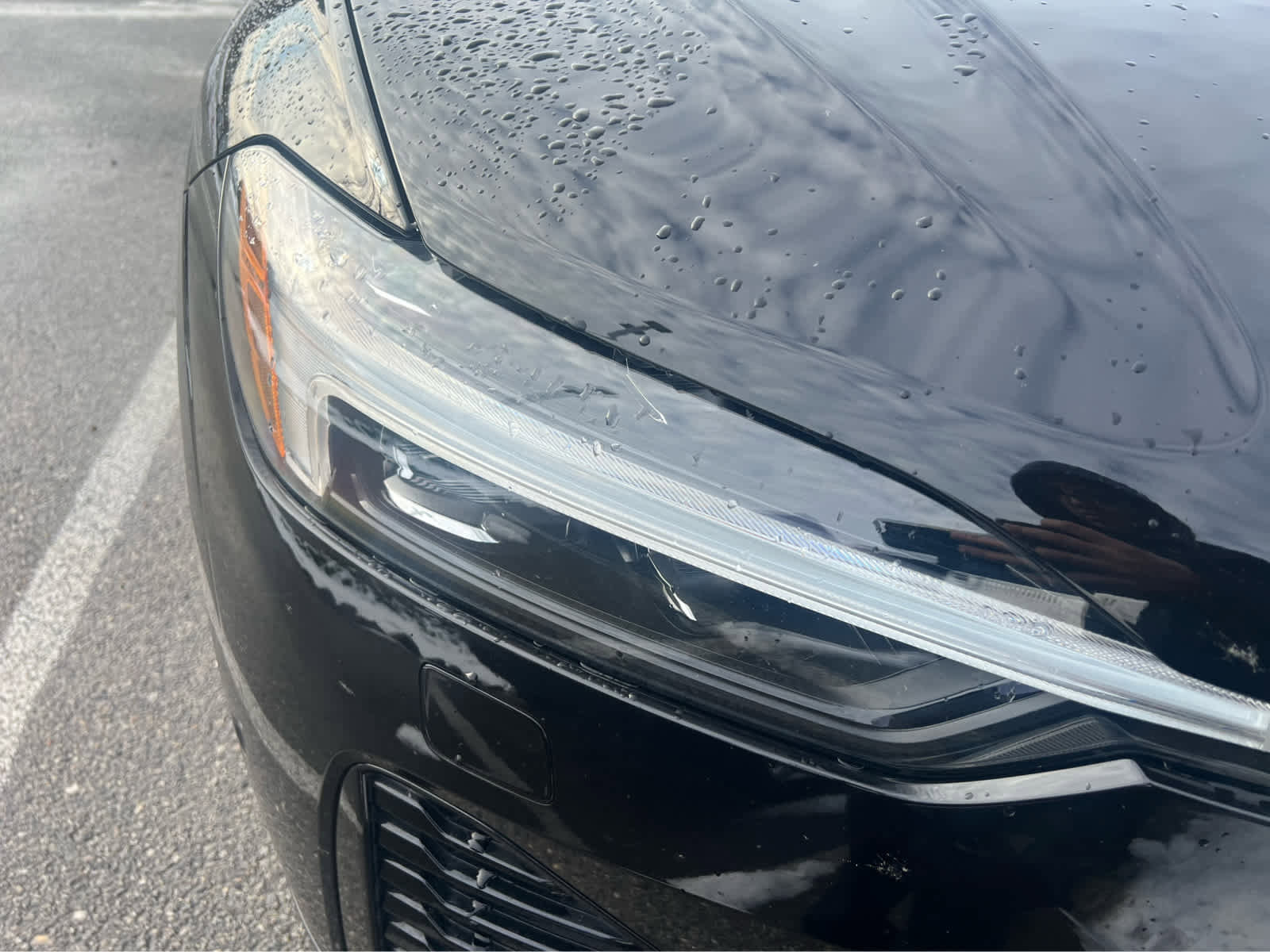 Used 2024 Volvo XC60 B5 Plus image 2