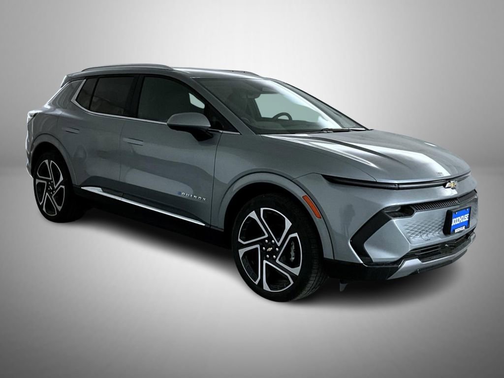 New 2026 Chevrolet Equinox EV LT image 3