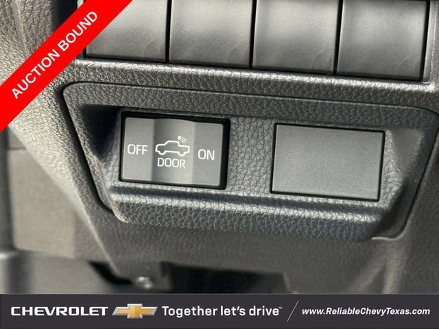 Used 2024 Toyota Tacoma TRD Off-Road AWD/4WD image 29