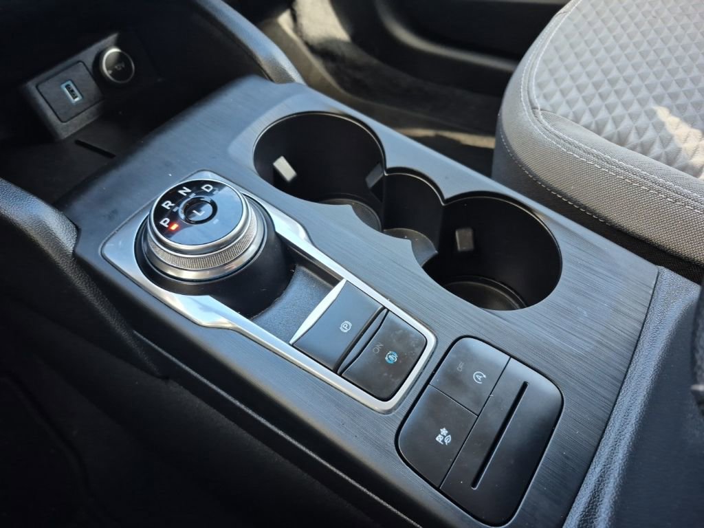 Used 2020 Ford Escape SE image 22