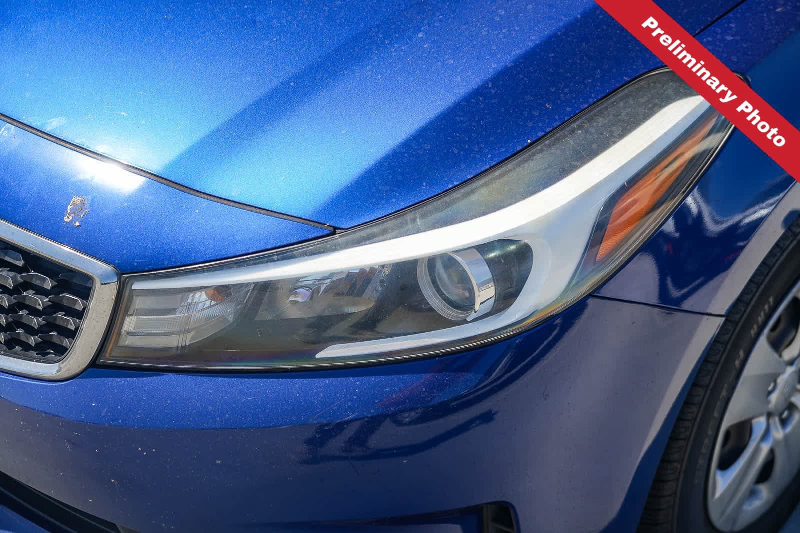 Used 2017 Kia Forte LX FWD image 4