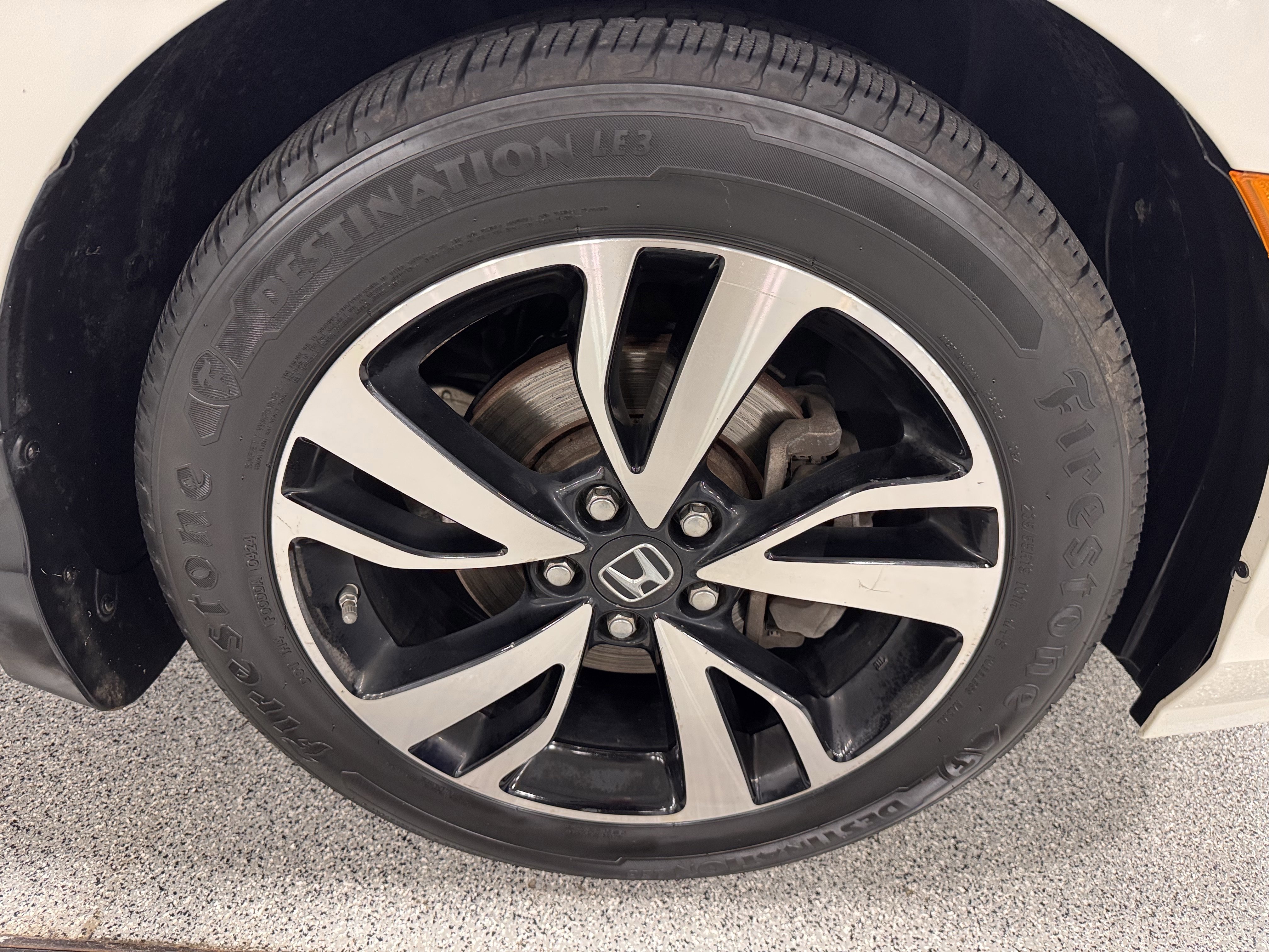 Used 2018 Honda Odyssey Elite image 33